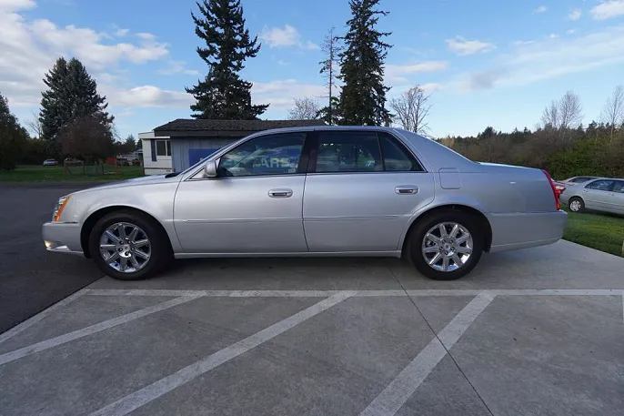2011 Cadillac DTS