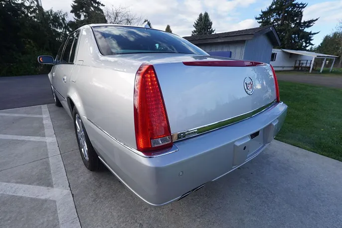 2011 Cadillac DTS