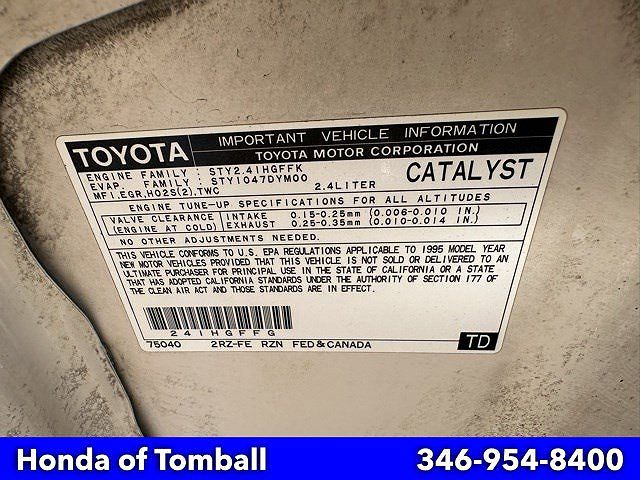 1995 Toyota Tacoma Base image 32