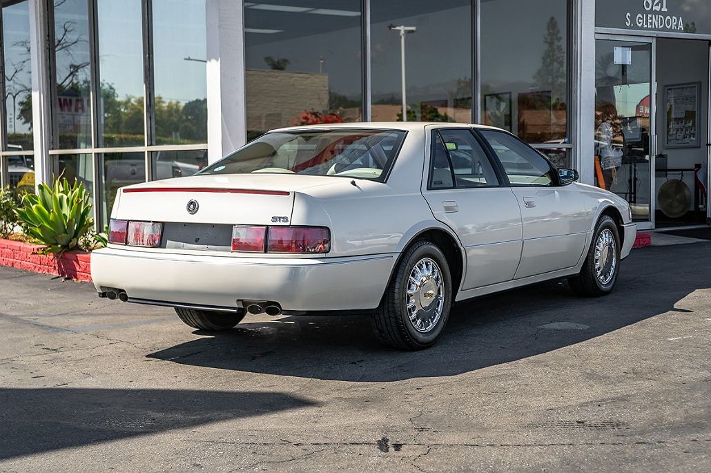 1992 Cadillac Seville STS image 3