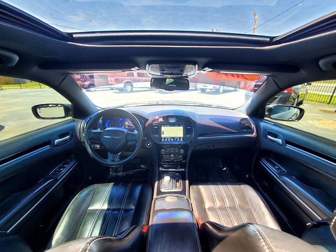 2018 Chrysler 300