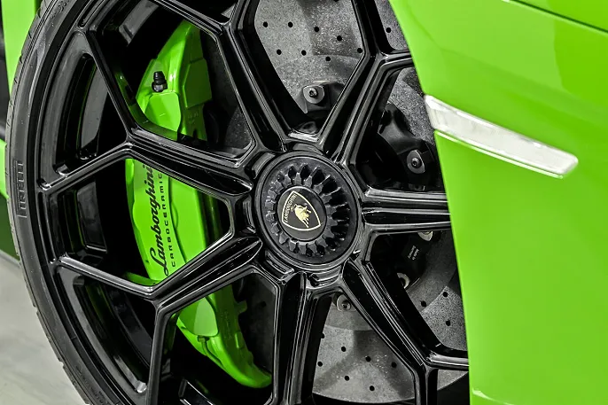 2018 Lamborghini Aventador