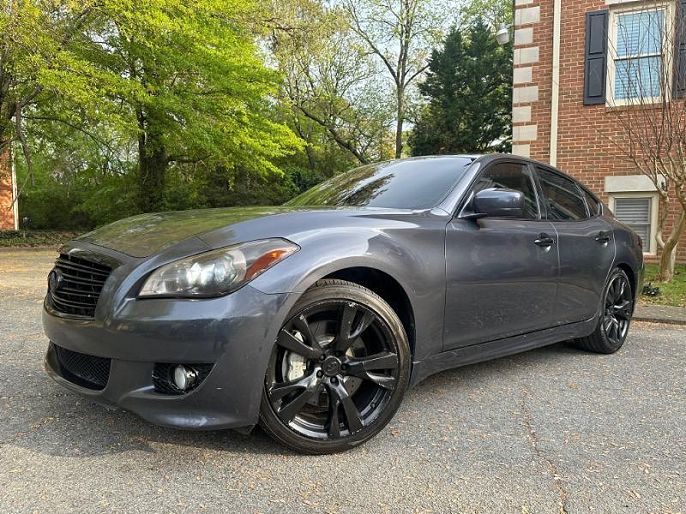 2011 Infiniti M37