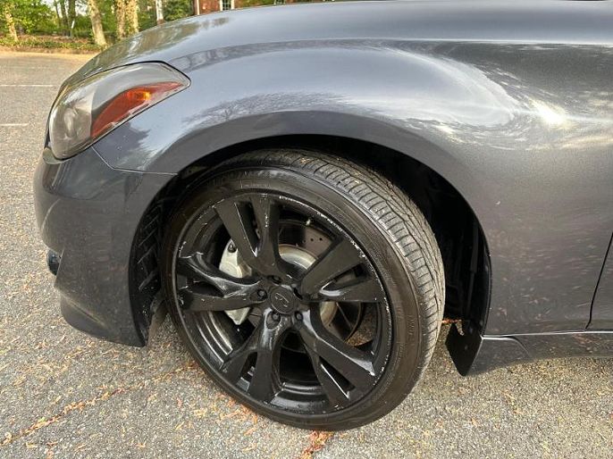 2011 Infiniti M37