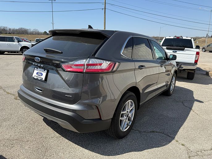 2023 Ford Edge