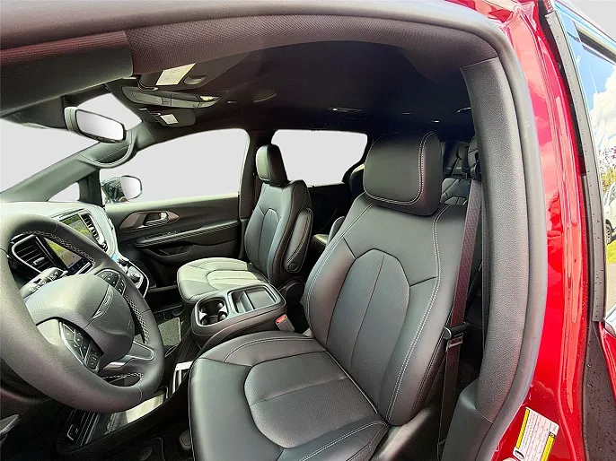 2027 Chrysler Pacifica