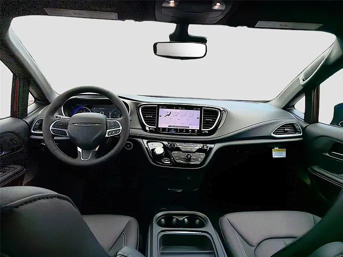 2027 Chrysler Pacifica
