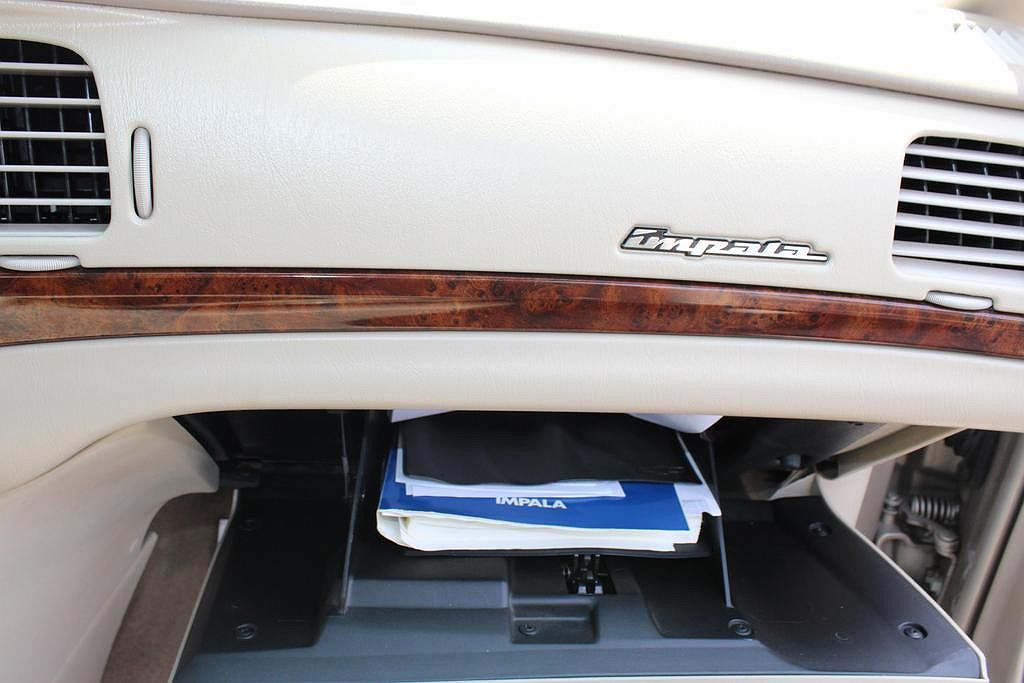 2002 Chevrolet Impala null image 34