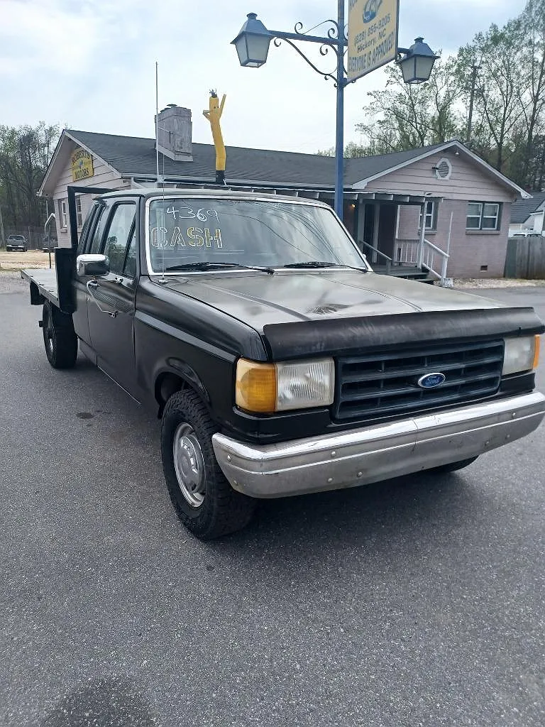 1989 Ford F-250 null image 1