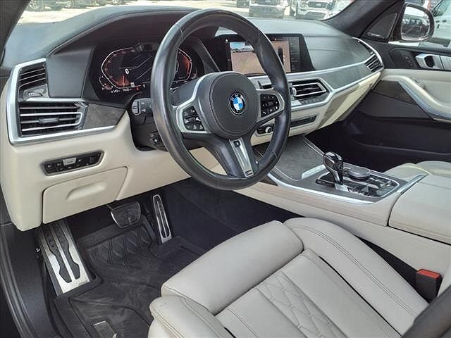 2021 BMW X7 xDrive40i image 4