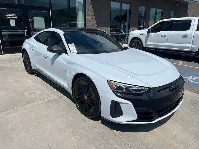 2022 Audi e-tron GT