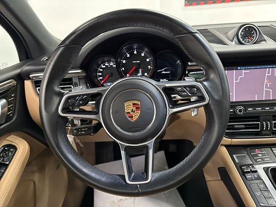 2021 Porsche Macan Base photo 9