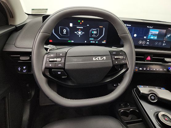 2025 Kia EV6 Wind photo 11