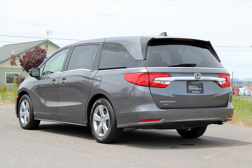 2019 Honda Odyssey EX image 3