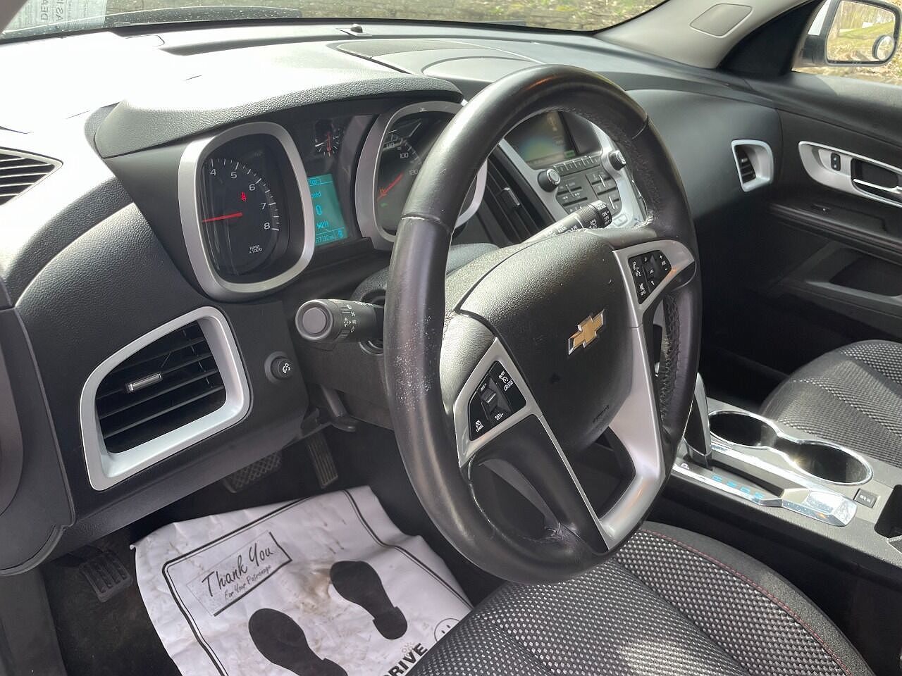 2015 Chevrolet Equinox LT image 9