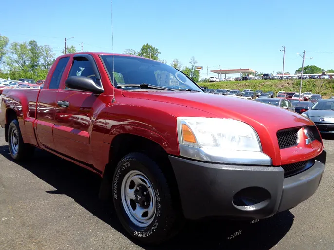 2009 Mitsubishi Raider
