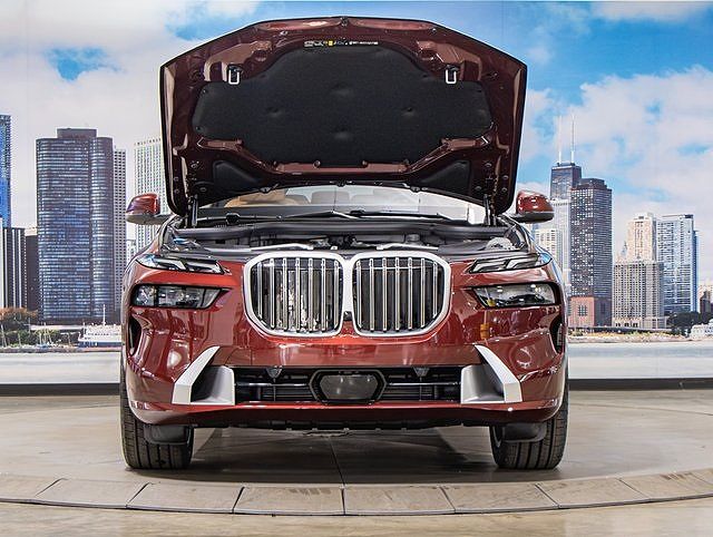 2026 BMW X7