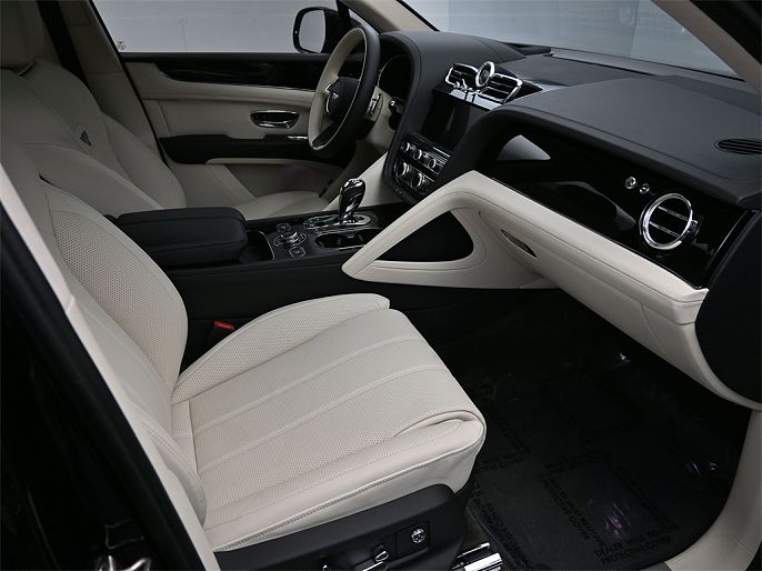 2023 Bentley Bentayga