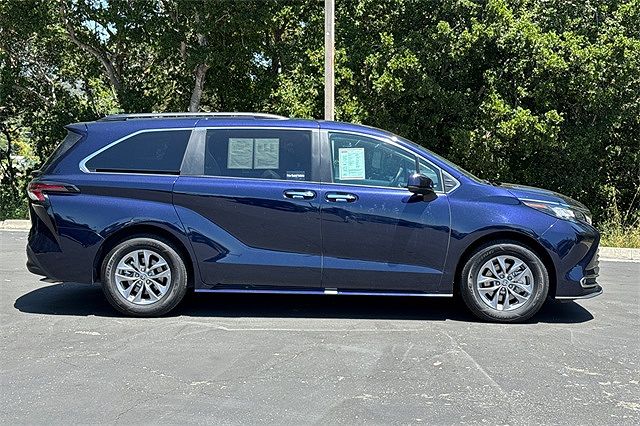 2023 Toyota Sienna