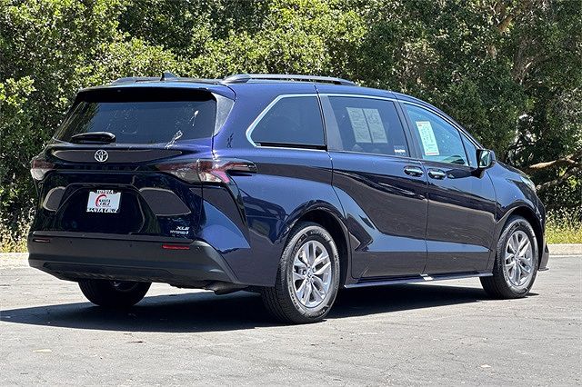 2023 Toyota Sienna