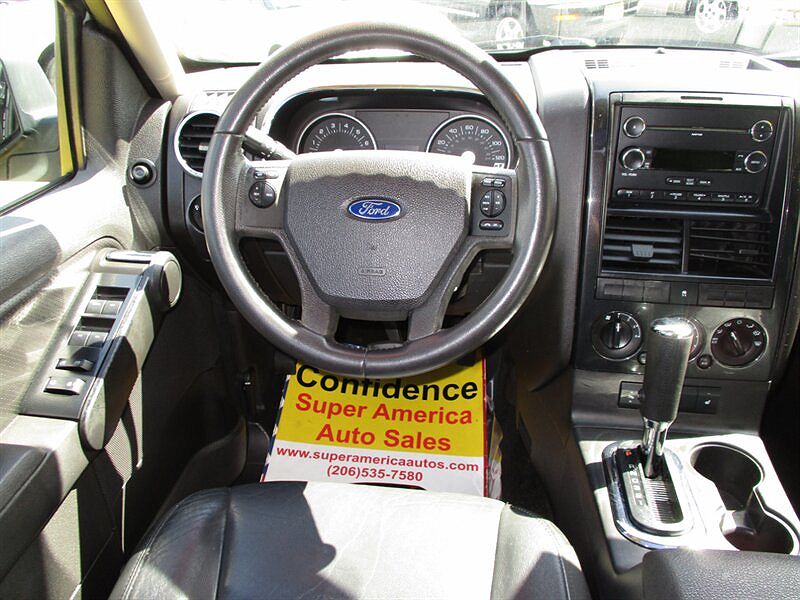 2009 Ford Explorer XLT image 13