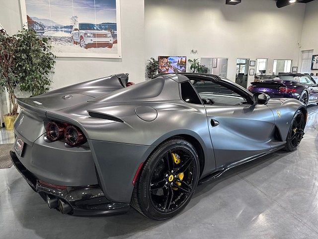 2021 Ferrari 812 GTS