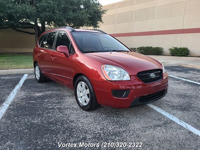 2008 Kia Rondo