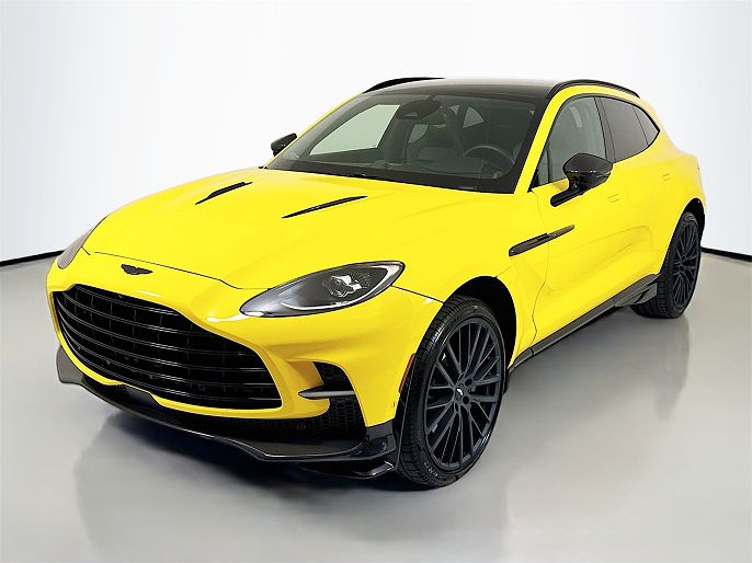 2025 Aston Martin DBX