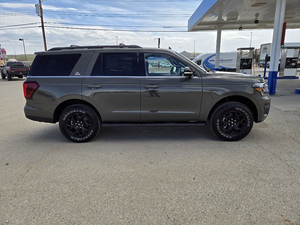 2024 Ford Expedition Timberline image 2