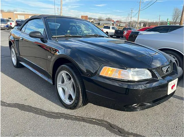 2000 Ford Mustang GT image 1