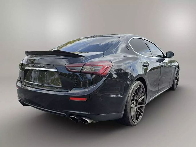 2016 Maserati Ghibli