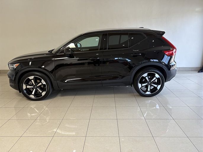 2020 Volvo XC40
