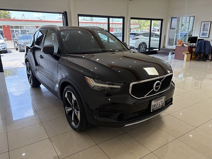 2020 Volvo XC40