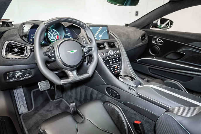 2023 Aston Martin DBS