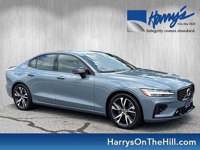 2022 Volvo S60