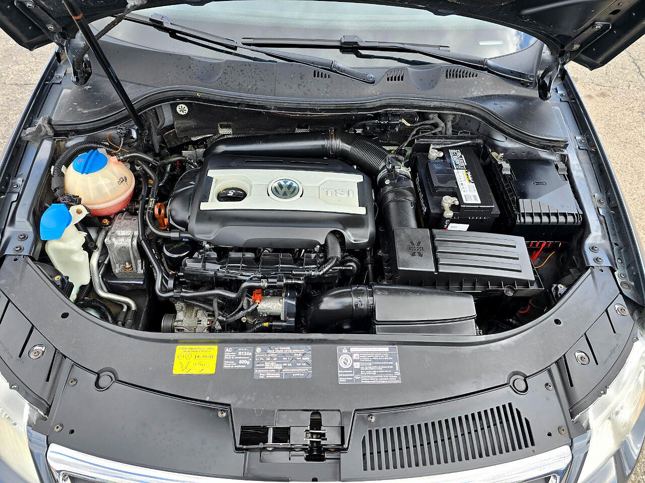 2010 Volkswagen Passat Komfort image 45