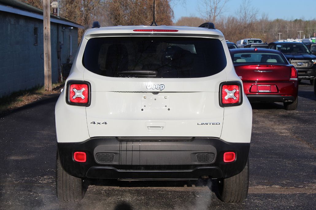 2022 Jeep Renegade Limited image 3