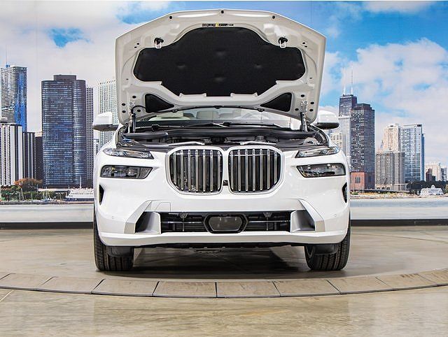 2026 BMW X7