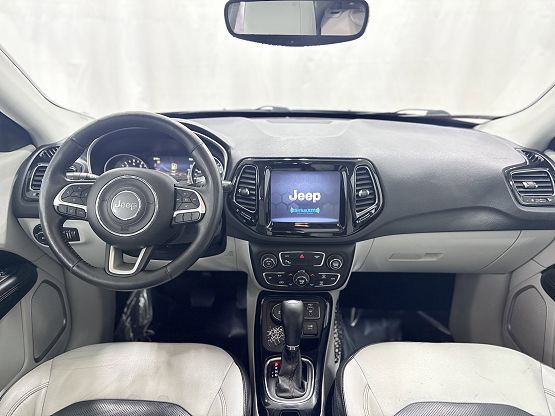 2019 Jeep Compass Limited photo 2