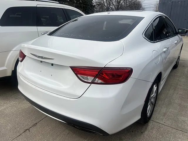 2015 Chrysler 200