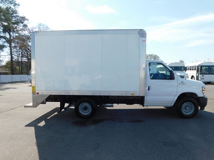2022 Ford Econoline
