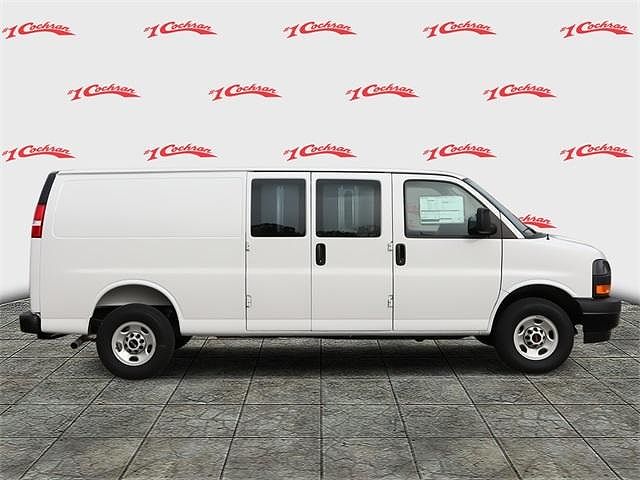 2025 GMC Savana