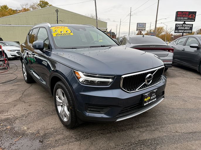 2022 Volvo XC40