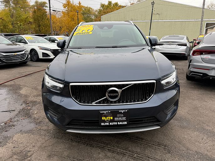 2022 Volvo XC40
