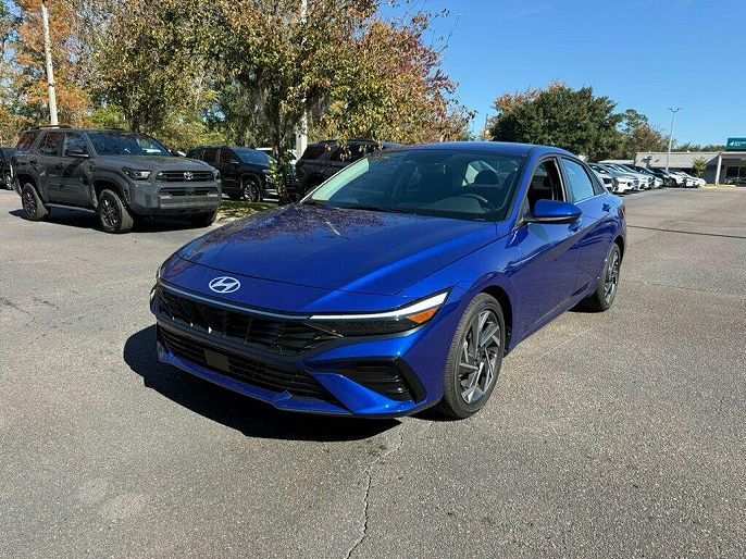2025 Hyundai Elantra