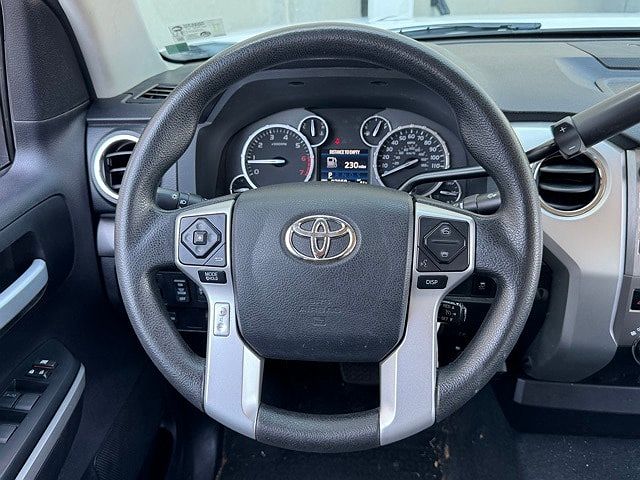 2016 Toyota Tundra SR5 image 5