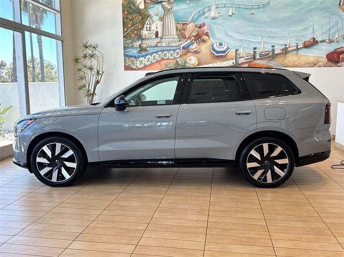 2025 Volvo EX90