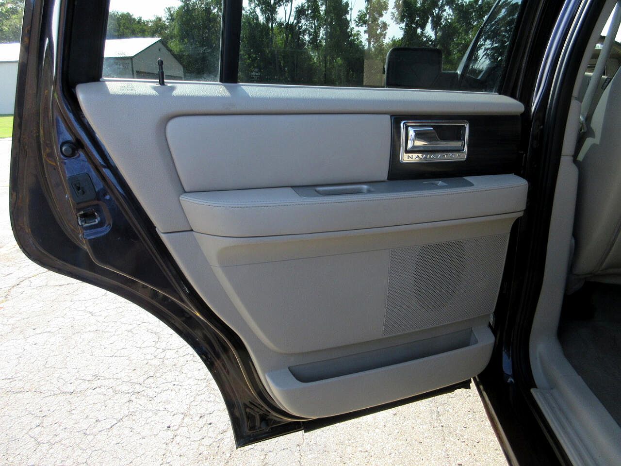 2007 Lincoln Navigator Luxury image 14