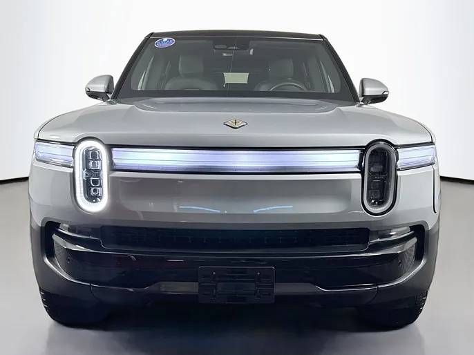 2025 Rivian R1S