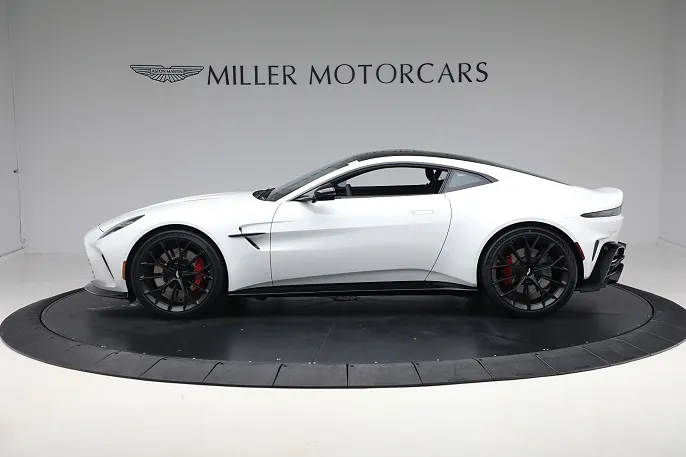 2025 Aston Martin V8 Vantage